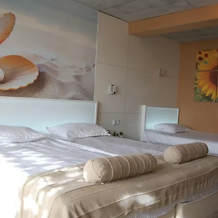 Seasons Glavatarski 3*