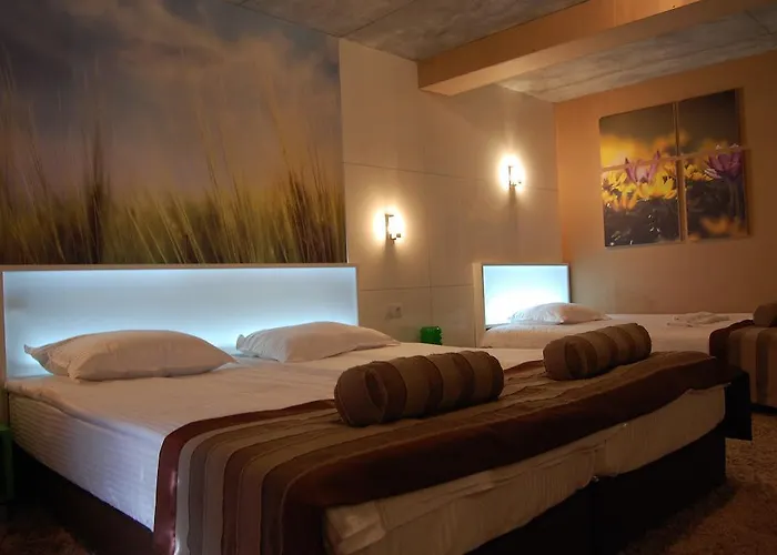 Seasons Glavatarski 3*